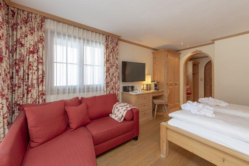 Hotel Alpina โคลสเตอร์ ภายนอก รูปภาพ