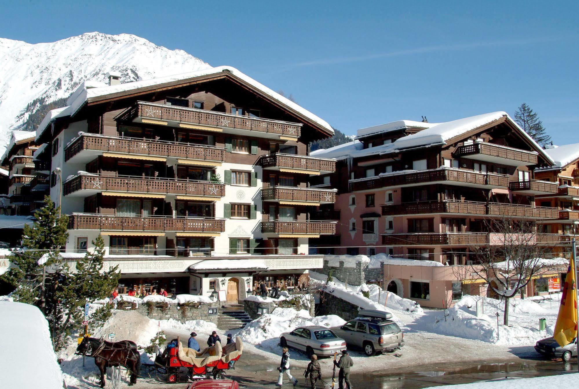 Hotel Alpina โคลสเตอร์ ภายนอก รูปภาพ